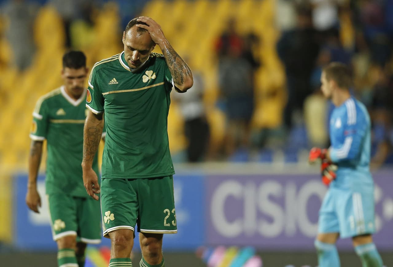 Panathinaikos sancionado con dureza por actos violentos en su estadio