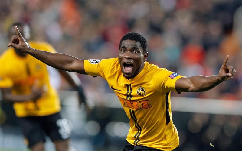 Roger Assale ratificó ese control de balñon con el empate 1-1 al minuto 37 del primer tiempo àra Young Boys.