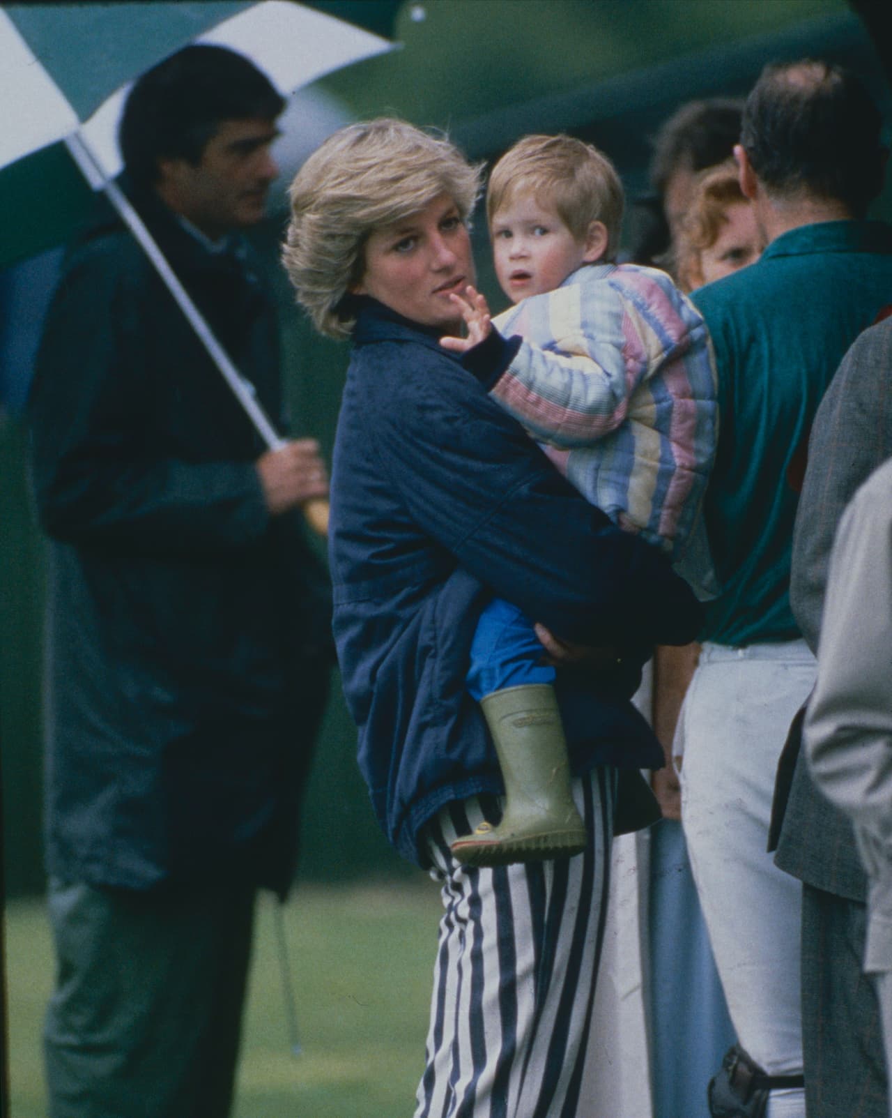 Con las evidencias anteriores, es probable que los seguidores de los duques de Sussex tengan una idea de cómo lucirá Archie durante sus primeros años.