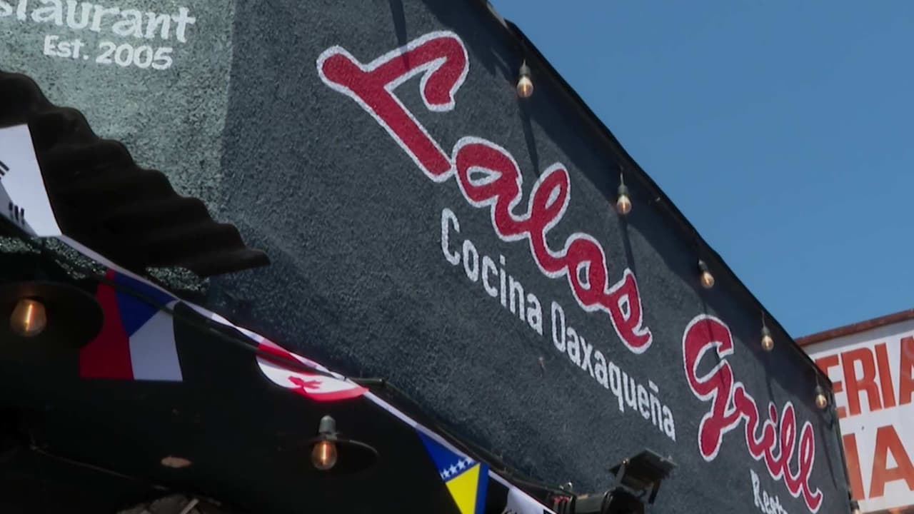 Inglewood se prepara para el Mundial: negocios celebran, vecinos temen el tráfico
