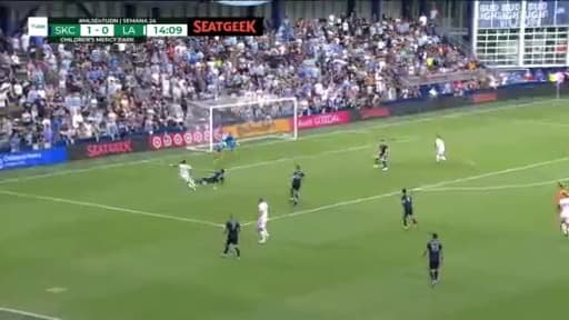 ¡Pasó cerca! LA Galaxy busca el empate a través de Douglas Costa