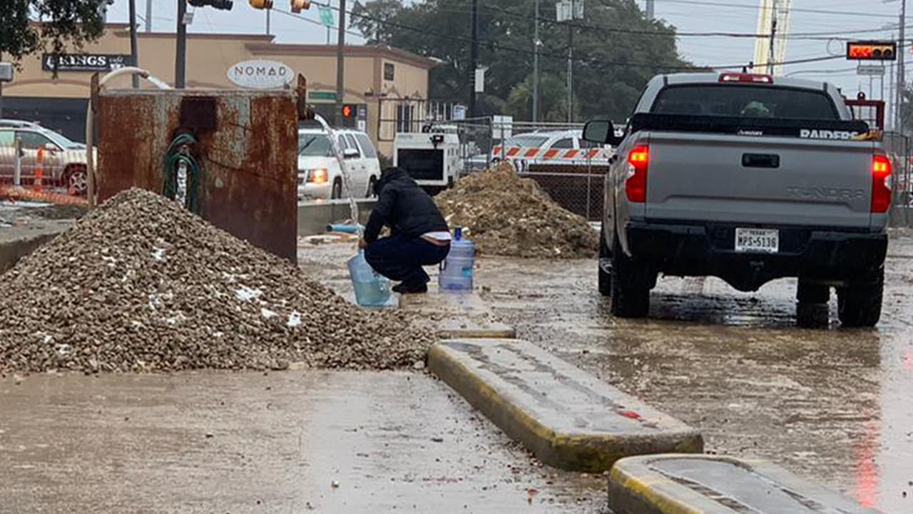 Consulado de México en Houston reagendará sus citas debido al coronavirus