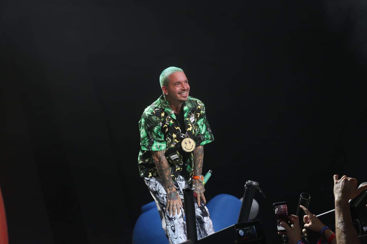 El artista colombiano, acostumbrado a recibir el cariño del público, se alegró de ver a tanta gente feliz, y disfrutando de su música.