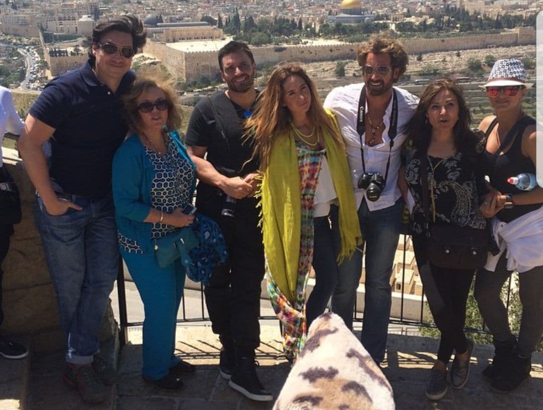 Gabriel Soto y Geraldine Bazán ya tenían a sus dos pequeñas en 2015 y aprovecharon su viaje por Tierra Santa para pedir por el amor y la prosperidad.