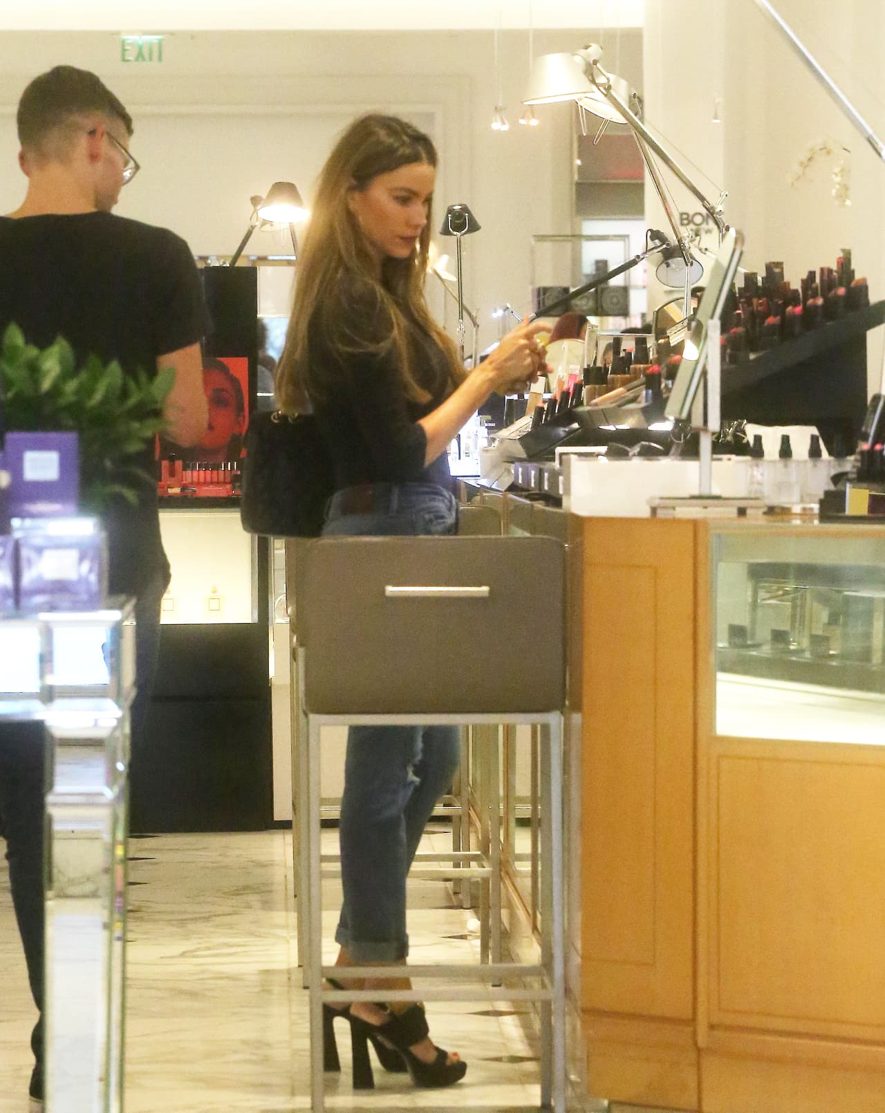 ¿Qué tono habrá elegido? Lo cierto es que ese glamour le ha salido muy caro...