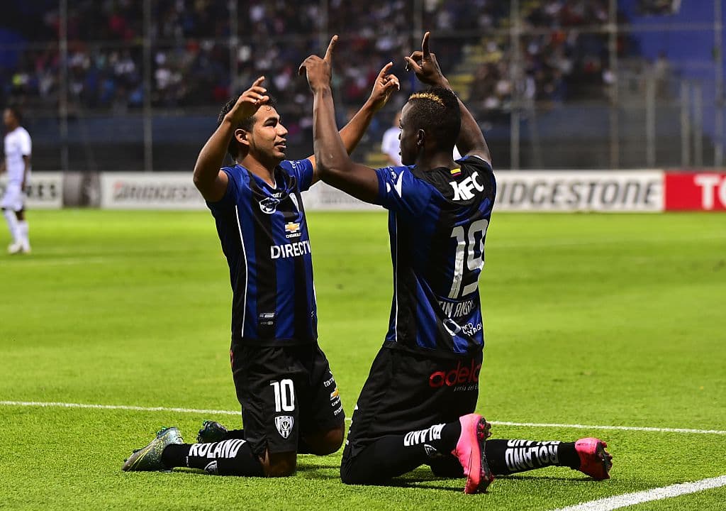 El fútbol ecuatoriano se moviliza para ayudar a los daminificados por el terremoto