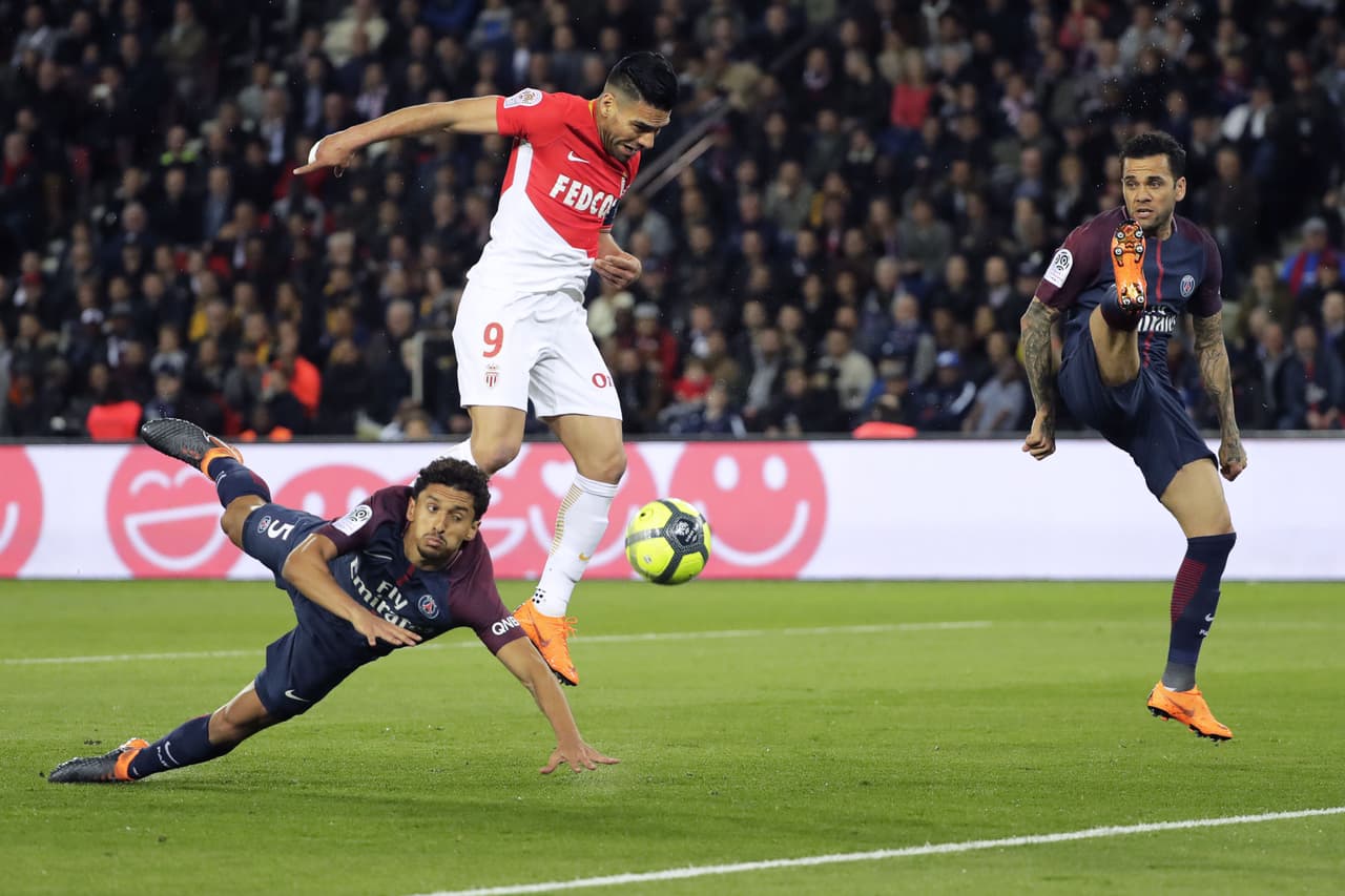 Como para empeorar la situación, Falcao marcó un autogol al minuto 31 del segundo tiempo para el 6-1.