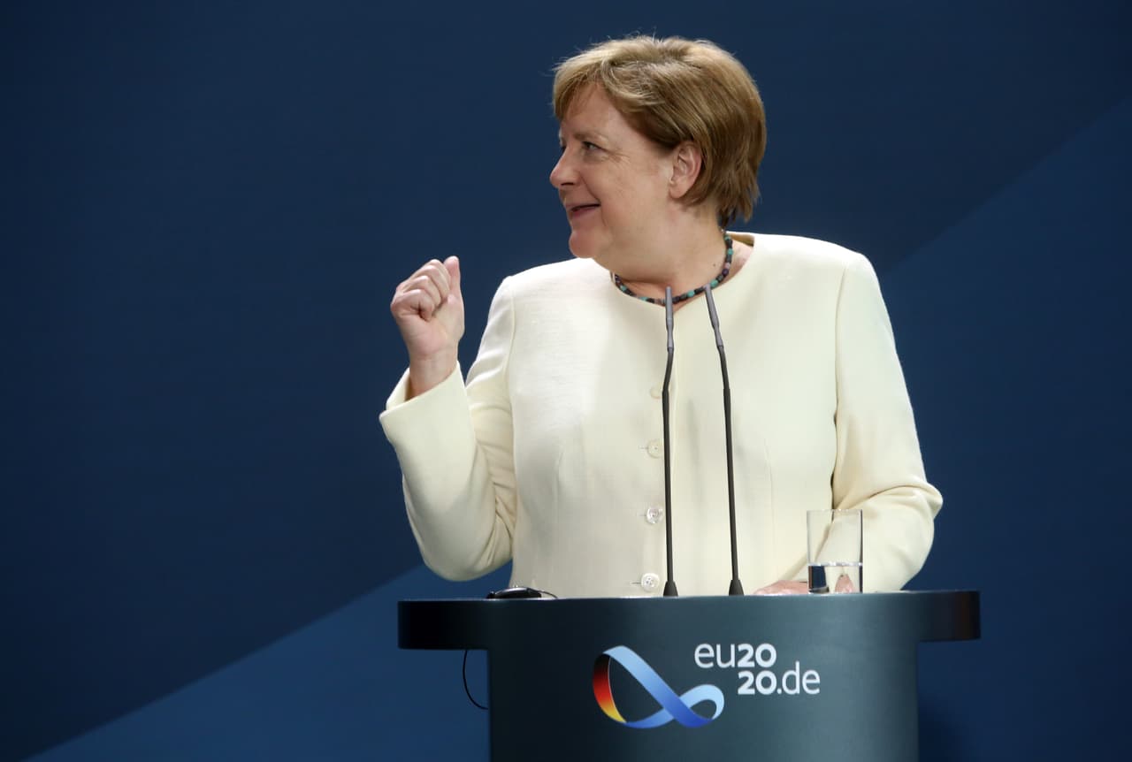 Merkel: "La pandemia no puede ser combatida con mentiras y desinformación”