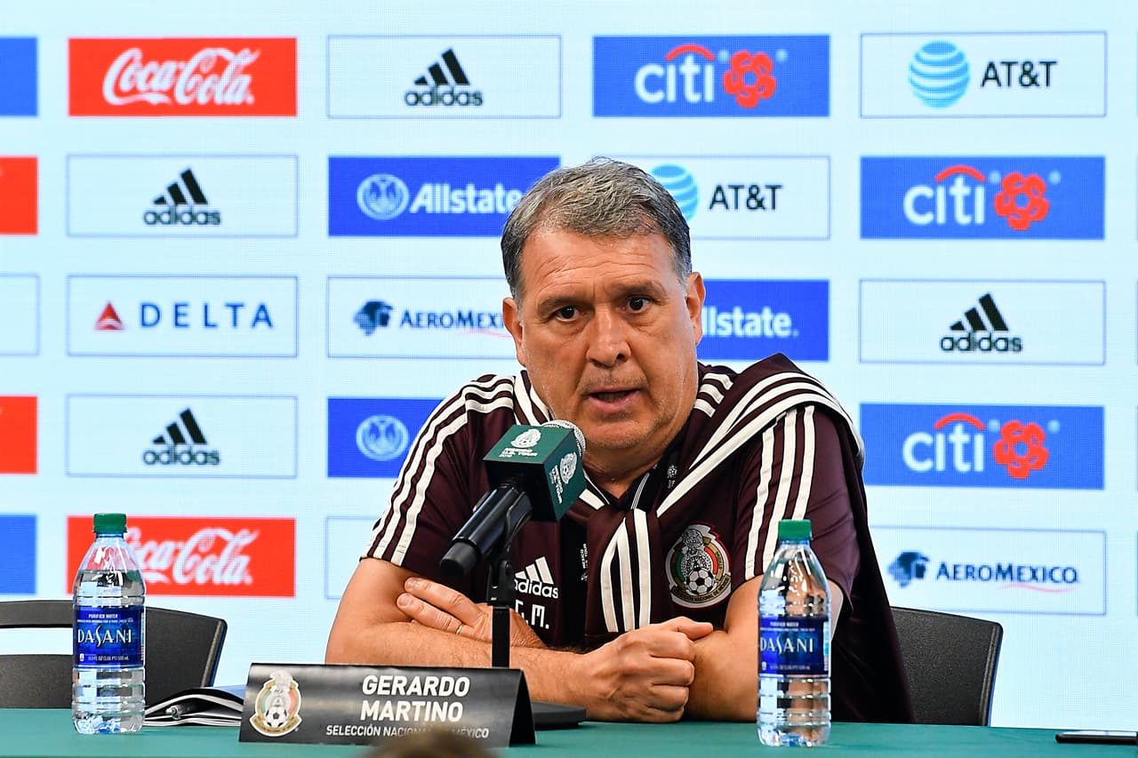 El entrenador de la Selección de México, el argentino Gerardo 'Tata' Martino, conversó esta tarde en Atlanta con la prensa de cara a su partido de preparación contra Venezuela y dando detalles de cómo su lista final para la edición 2019 de la Copa Oro está quedando diseñada. Así reaccionó el técnico del Tri.