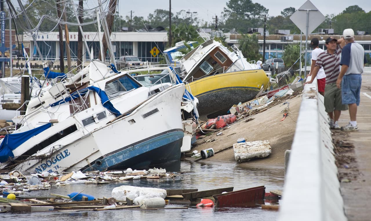 FEMA calculó unos 25 millones de yardas de escombros en todos los condados afectados; suficiente para llenar el estadio NRG 7,5 veces.