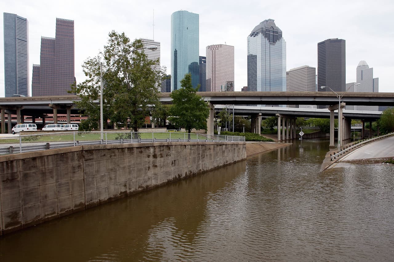Hubo un toque de queda por primera vez en la ciudad de Houston.