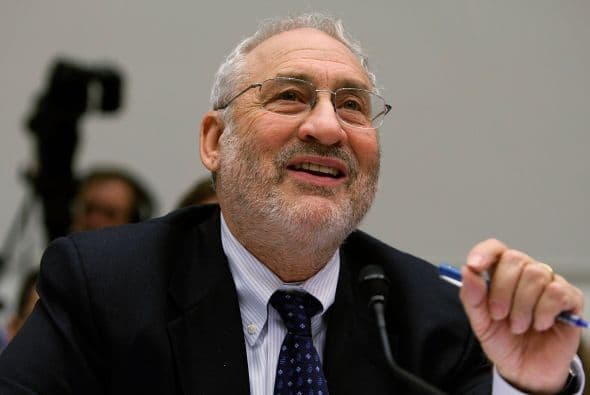 En la diversa lista fue mencionado el economista estadounidense y premio Nobel de Economía, Joseph Stiglitz.