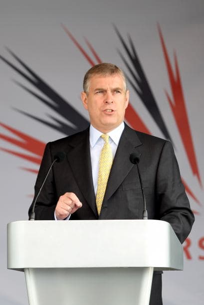 Contrario a su costumbre la casa real británica inmediatamente reaccionó ante dicho escándalo.