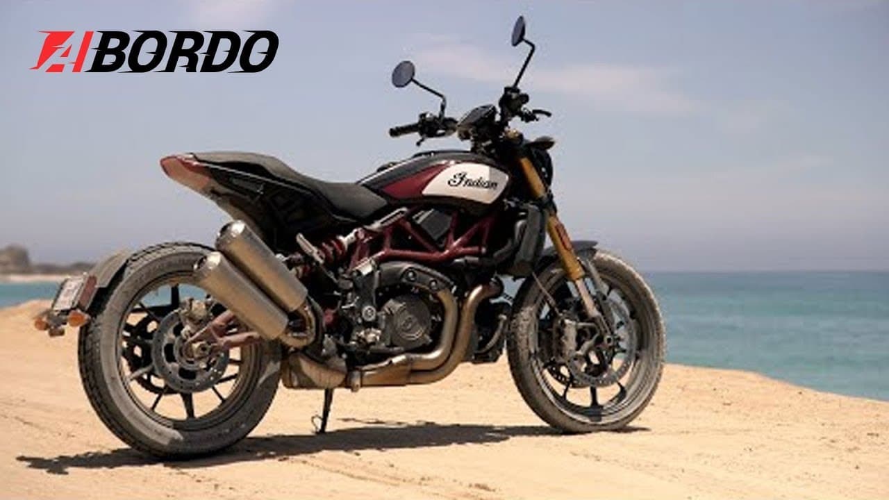 Se uno de los primeros en subirte a la nueva Indian FTR 1200 S. Esta toma inspiración en la campeona en competiciones 'Flat Track' FTR 750 R para traer una deportiva con mucho estilo y excelente desempeño.