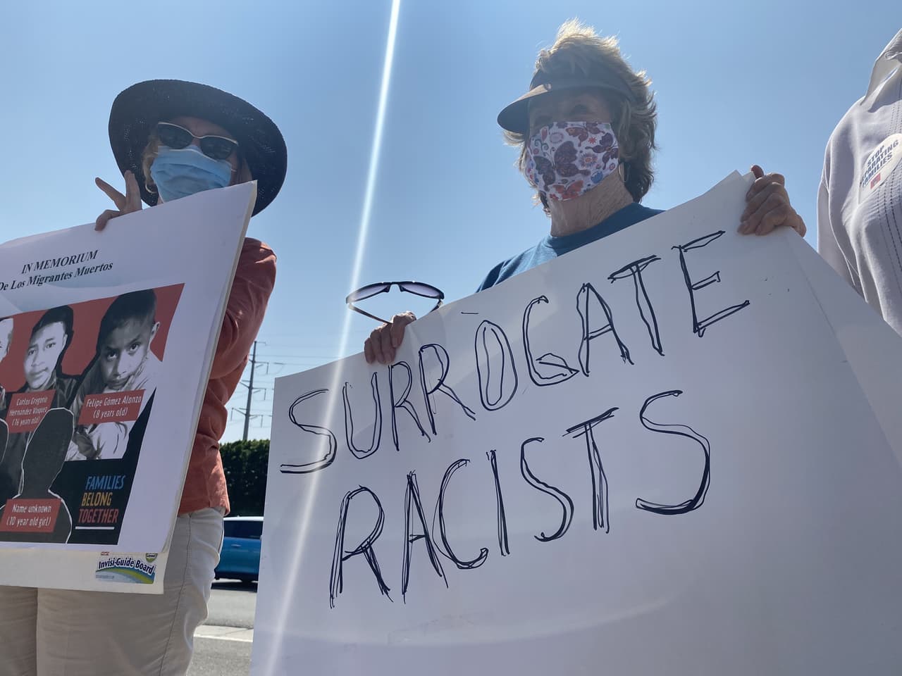 Decenas de personas llegaron al Arizona Grand Resort para escuchar al presidente Donald Trump en su quinta visita a Arizona para su campaña de reelección.