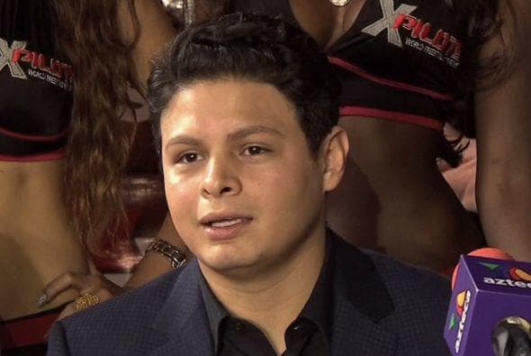 "Nada de lo que has dicho lo puedes comprobar. Son absolutas mentiras y te aviso que vives en un país de leyes, el estado protege a los individuos y yo soy parte de ellos. 
<b>Sigue diciendo mentiras, cada día el daño moral se agrava y me das más elementos.</b> Yo te seguiré respetando actuaré conforme a derecho porque tú y yo gracias a Dios no somos iguales. Yo sí te respeto como persona. Deberías asesorarte legalmente, estás delinquiendo", sentenció la expareja de Ninel.
<br>