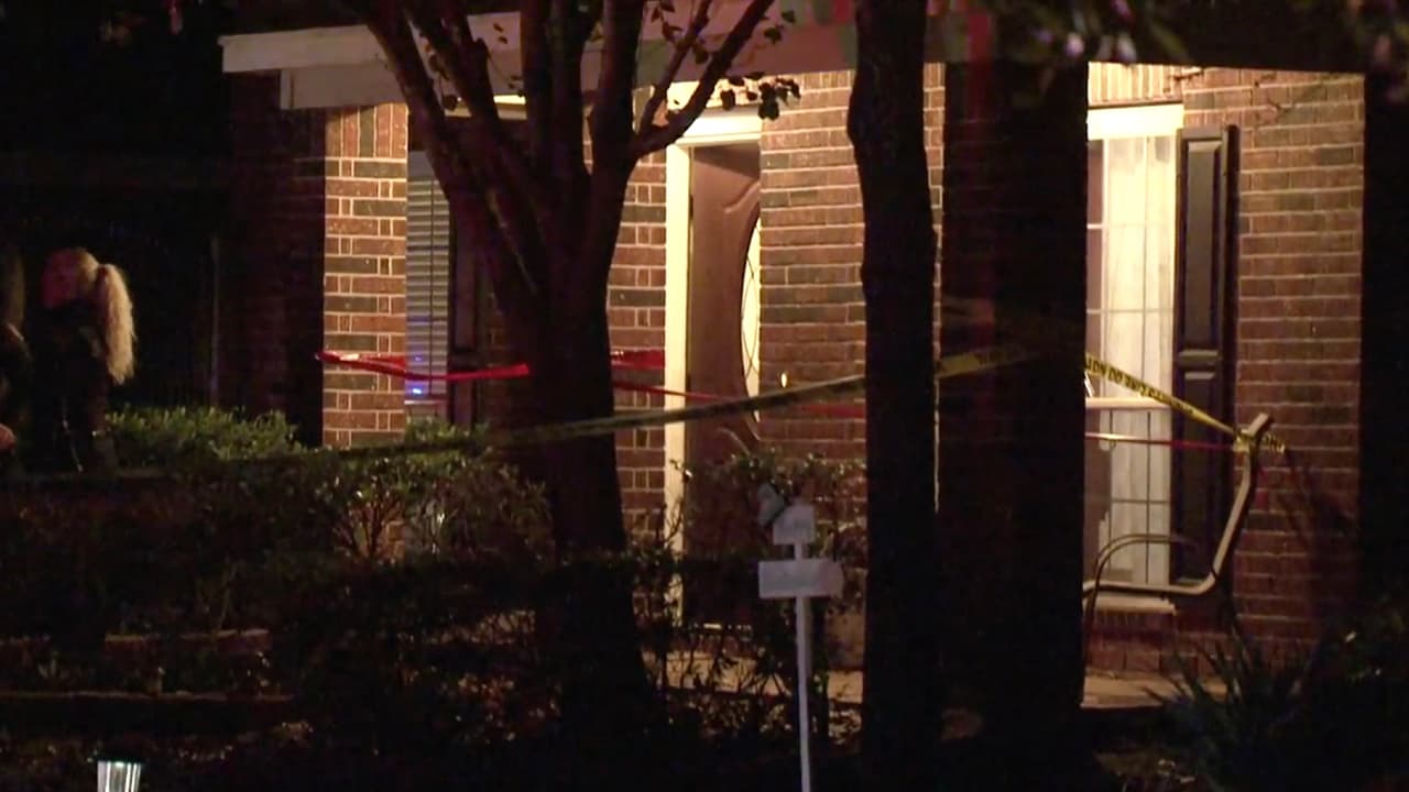 Un hombre muere luego que su esposa abriera la puerta a un desconocido y este comenzara a dispararle