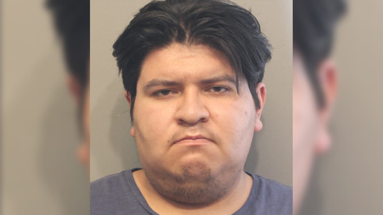 Jesús García de 23 años fue arrestado bajo cargos de conducir en estado de ebriedad y por su participación en un accidente vehicular.