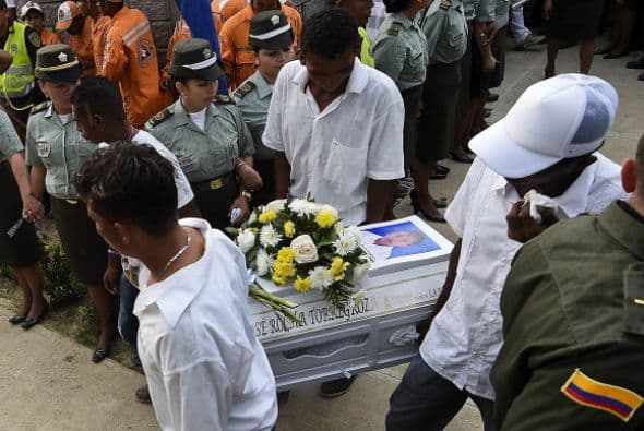 El oficio religioso para despedir a los pequeños fue celebrado en Fundación.