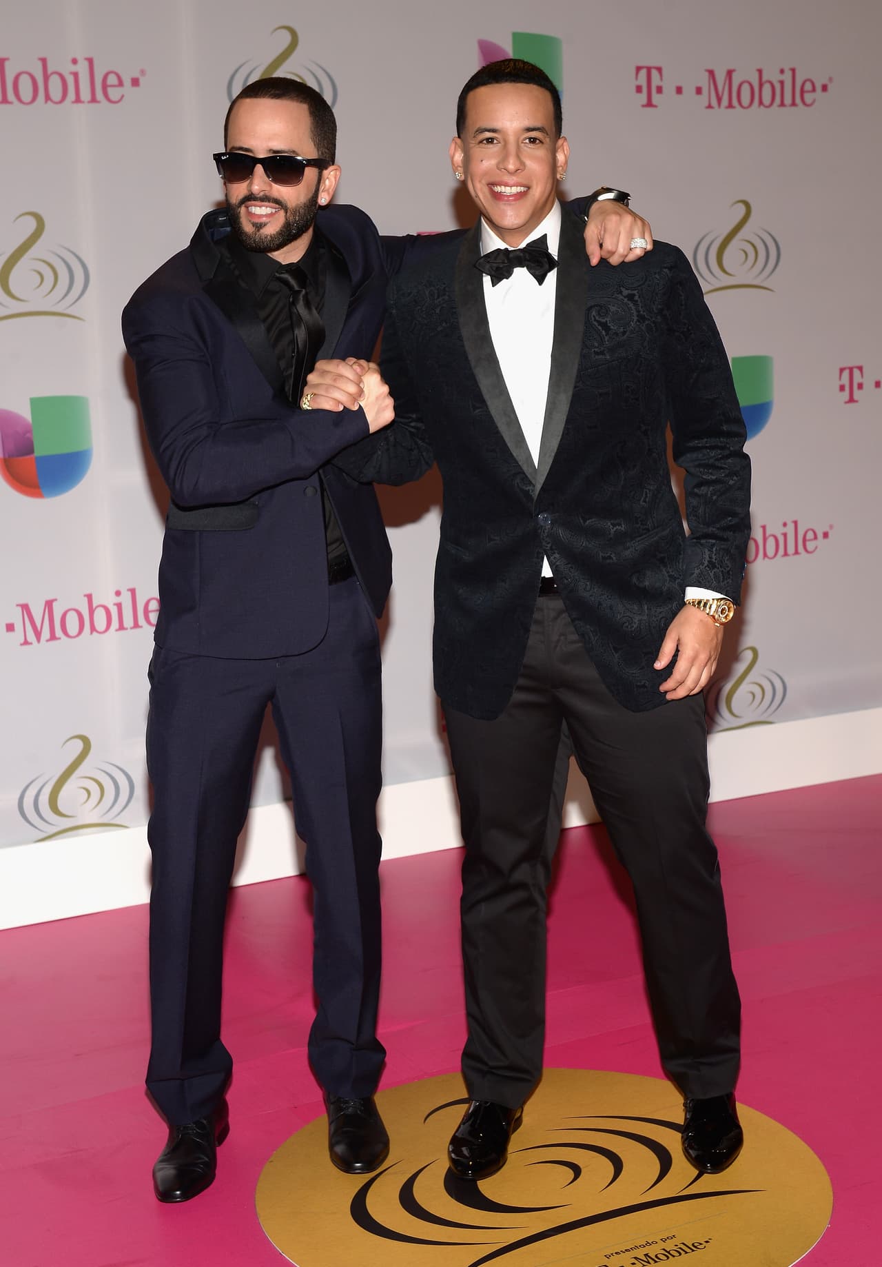 Yandel será uno de sus acompañantes en el escenario de PLN. El puertorriqueño participó en el álbum ‘Barrio Fino’, junto a su compañero Wisin, en el tema ‘No me dejes solo’.