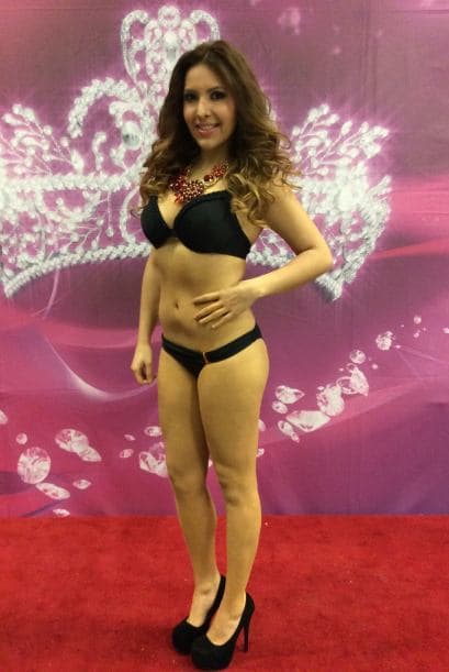 ¿A poco no les encantaría tener muy de cerca a una de estas mujeres?