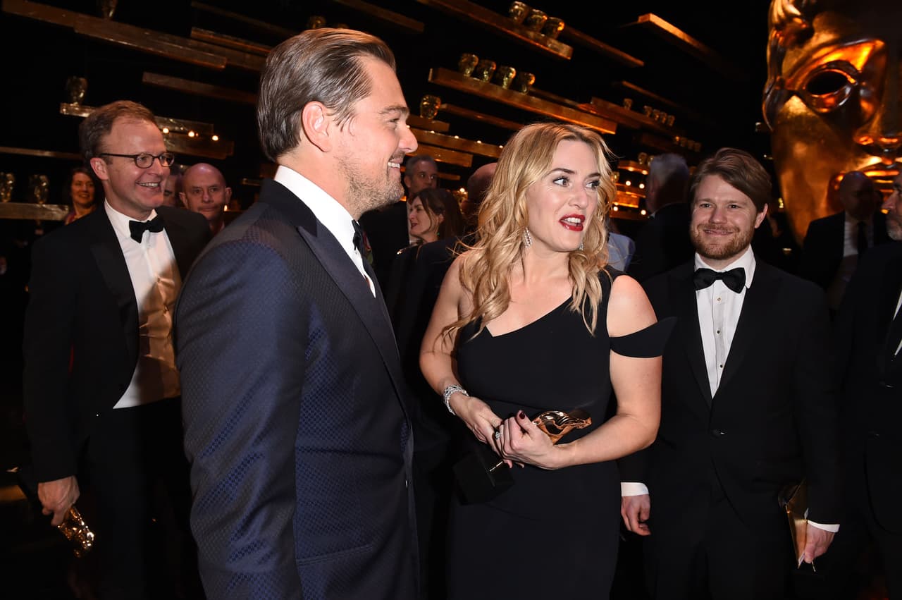 Kate ha sido la porrista número uno de DiCaprio. Extrañamente ambos conservan una linda amistad desde su película "Titani" que ya casi cumple 20 años de haberse exhibido por primera vez.