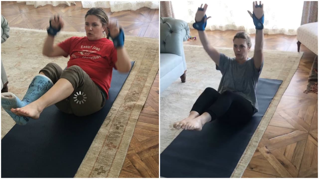 El cambio es radical, ya que en la primera imagen se nota el esfuerzo físico y la presencia de un yeso en su pierna derecha debido a alguna lesión, mientras que en la segunda se ve notablemente más delgada y con un rostro más afilado.