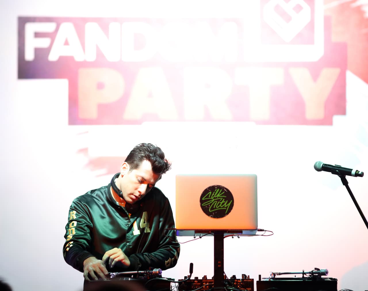 Mark dijo a la revista que al principio no se preocupó por lo que dijo, ya que pensó que quizás sus comentarios se pondrían en contexto y los espectadores lo entenderían.