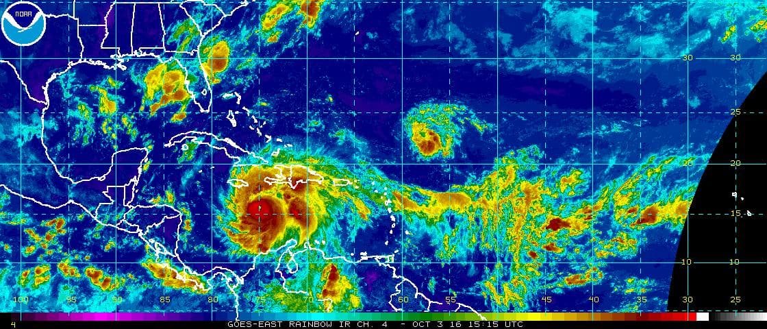 Modelos apuntan a que el huracán Matthew permanecerá en aguas al este de Florida