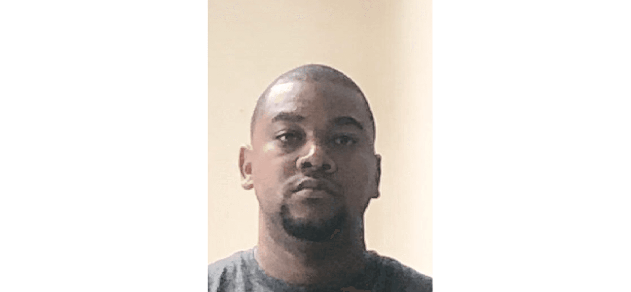 Libre bajo fianza hombre que trató de asfixiar a su pareja