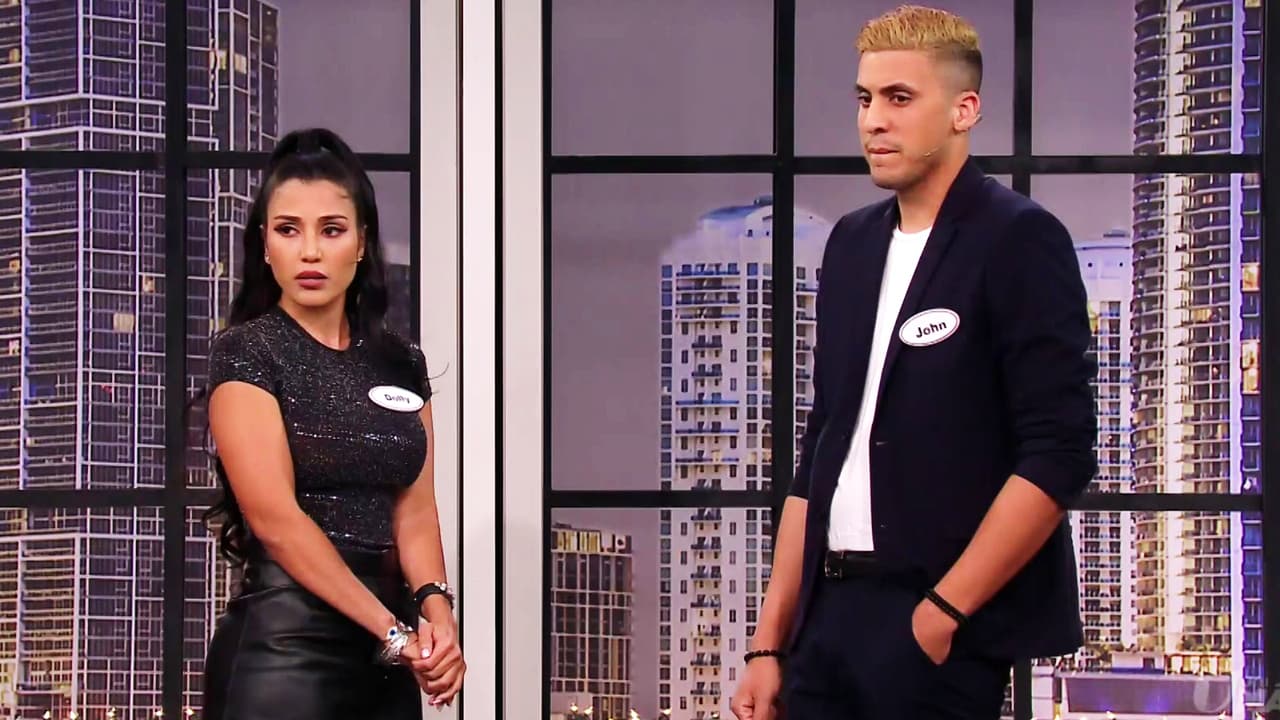 La primera pareja en recordar en 
<b><a href="https://www.univision.com/shows/enamorandonos" target="_blank">Enamorándonos</a></b> son la conformada por Dolly y John. Después de meses de tórrido romance (que incluyó un viaje de ensueño a París con una propuesta de matrimonio que muchas en el programa envidiaron), anunciaron que habían decidido separarse definitivamente.