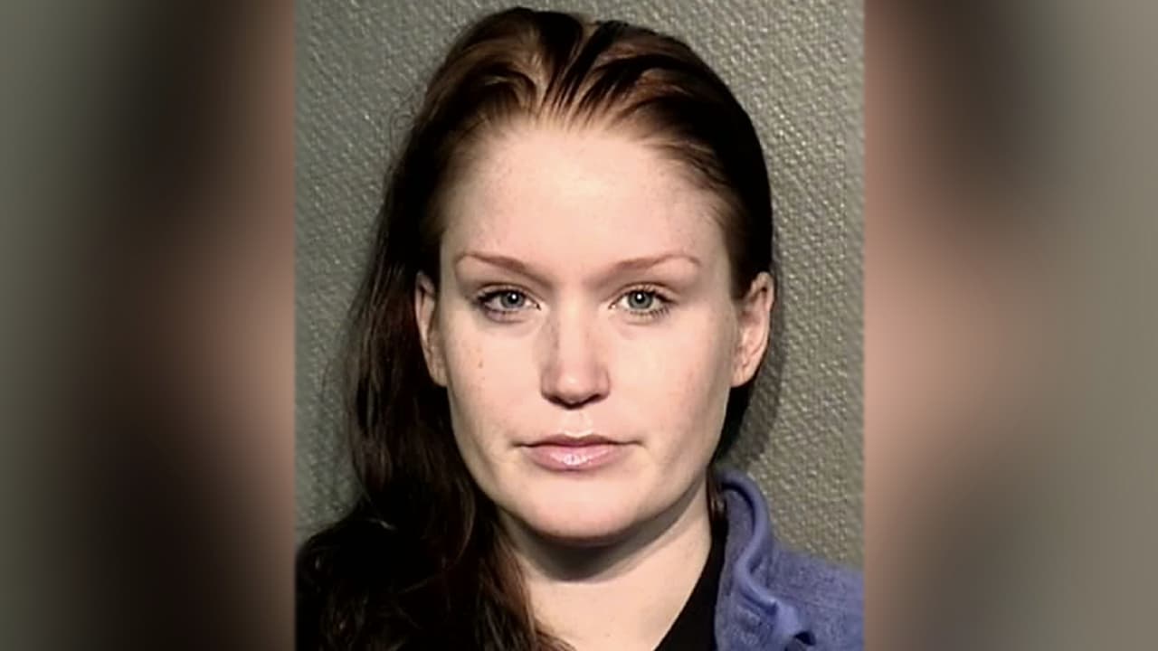 Acusan a maestra texana de abuso sexual por sostener relaciones con una alumna de 14 años