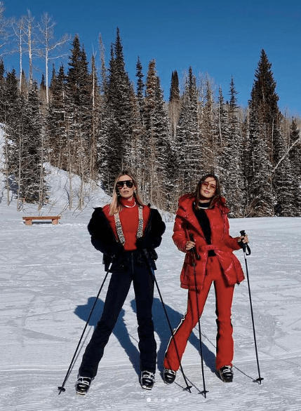 “Mi hermana, mi mejor amiga, cómplice de risas, llantos y un sin fin de momentos que no serían nunca los mismos sin ella” es parte de la descripción que dio Michelle sobre su hermana Camila en la felicitación de cumpleaños que 
<a href="https://www.instagram.com/p/CJwpHurMeNN/" target="_blank">publicó</a> el 7 de enero de 2021.