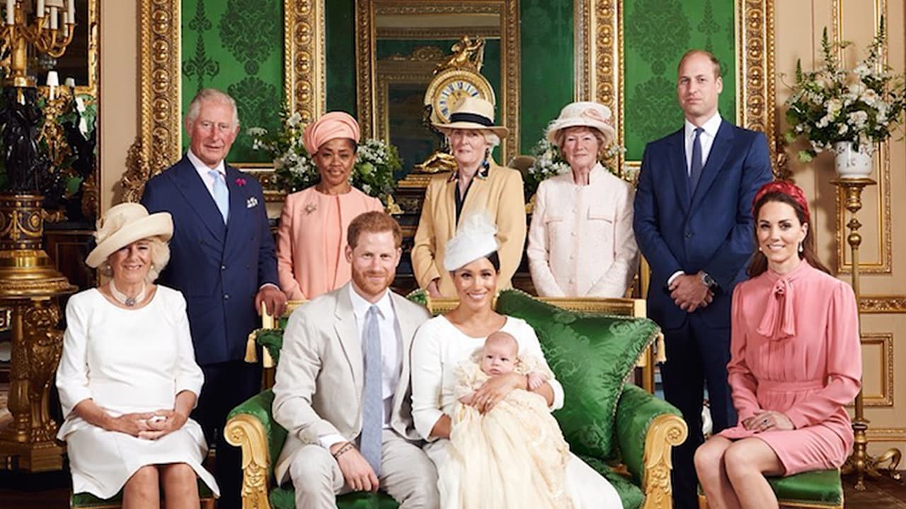 A decir de la fuente, el plan de adoptar un perrito surgió después de que el duque y la duquesa de Sussex bautizaran a Archie el sábado pasado.