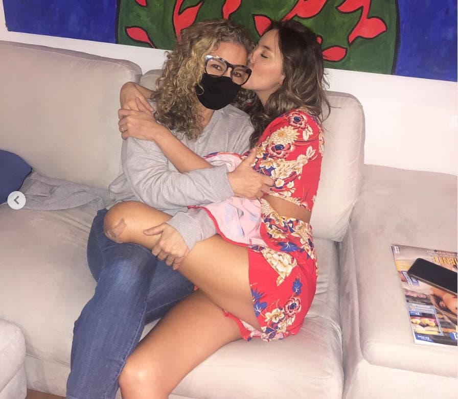 En la entrevista que concedió a la publicación confiesa que su proceso de aceptación y recuperación continúa.
<br>