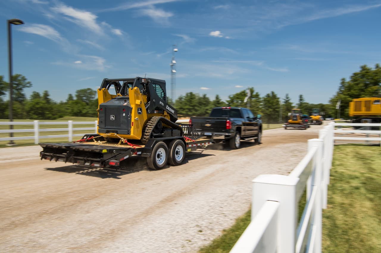 El precio de la Chevrolet Silverado 3500HD 2017 empieza en $36,005 en EEUU por su versión Work Truck (WT) y puede superar los $80,000 cuando incluyes todas las opciones disponibles para la High Country.