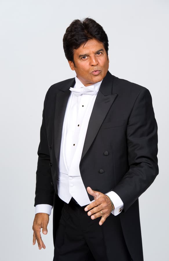 El actor Erik Estrada fue uno de los participantes de la segunda temporada de Mira Quién Baila, ganador del tercer lugar.