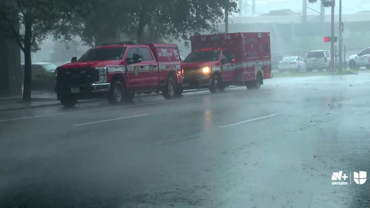 Fuertes ráfagas de viento e intensas lluvias: así se encuentra actualmente la ciudad de Houston