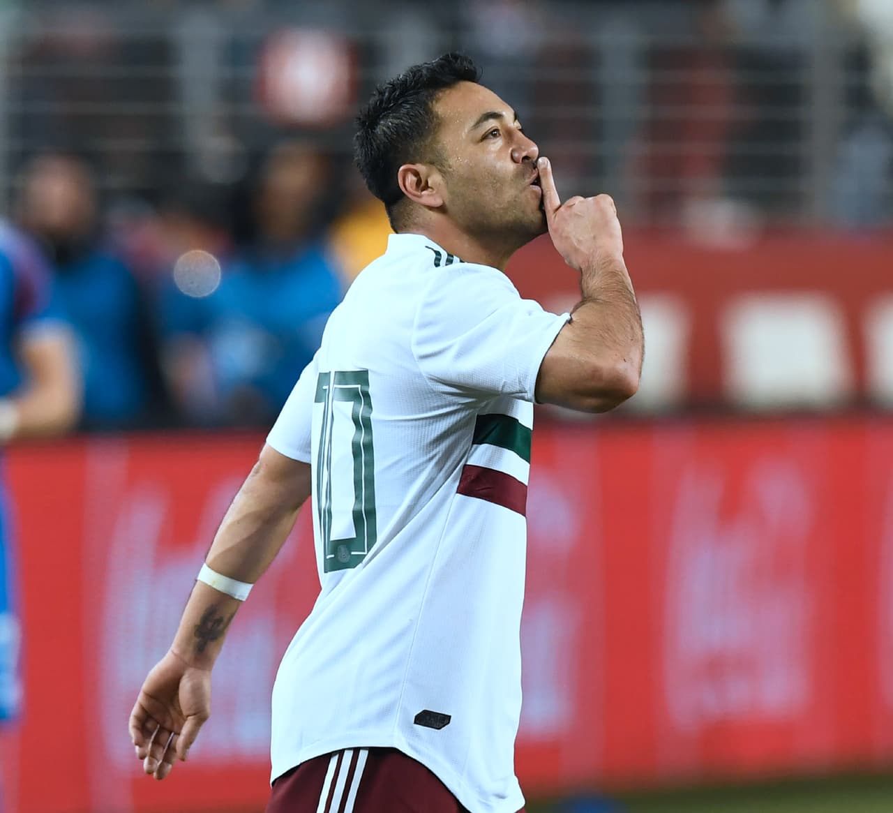 Allí también está 
<b>Marco Fabián</b>, que marcó en el partido ante Nueva Zelanda (Amistoso), Alemania (Confederaciones) e Islandia (Amistoso).