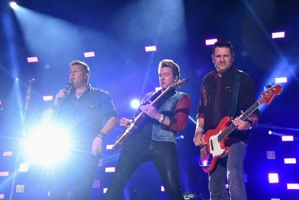 10. Rascal Flatts; 548,354 dólares; 33.19 dólares.