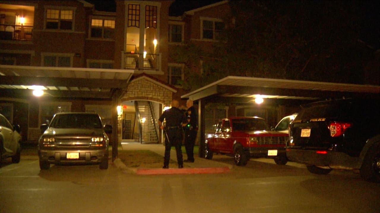 Un hombre recibe balazo en los glúteos y lo llevan al hospital