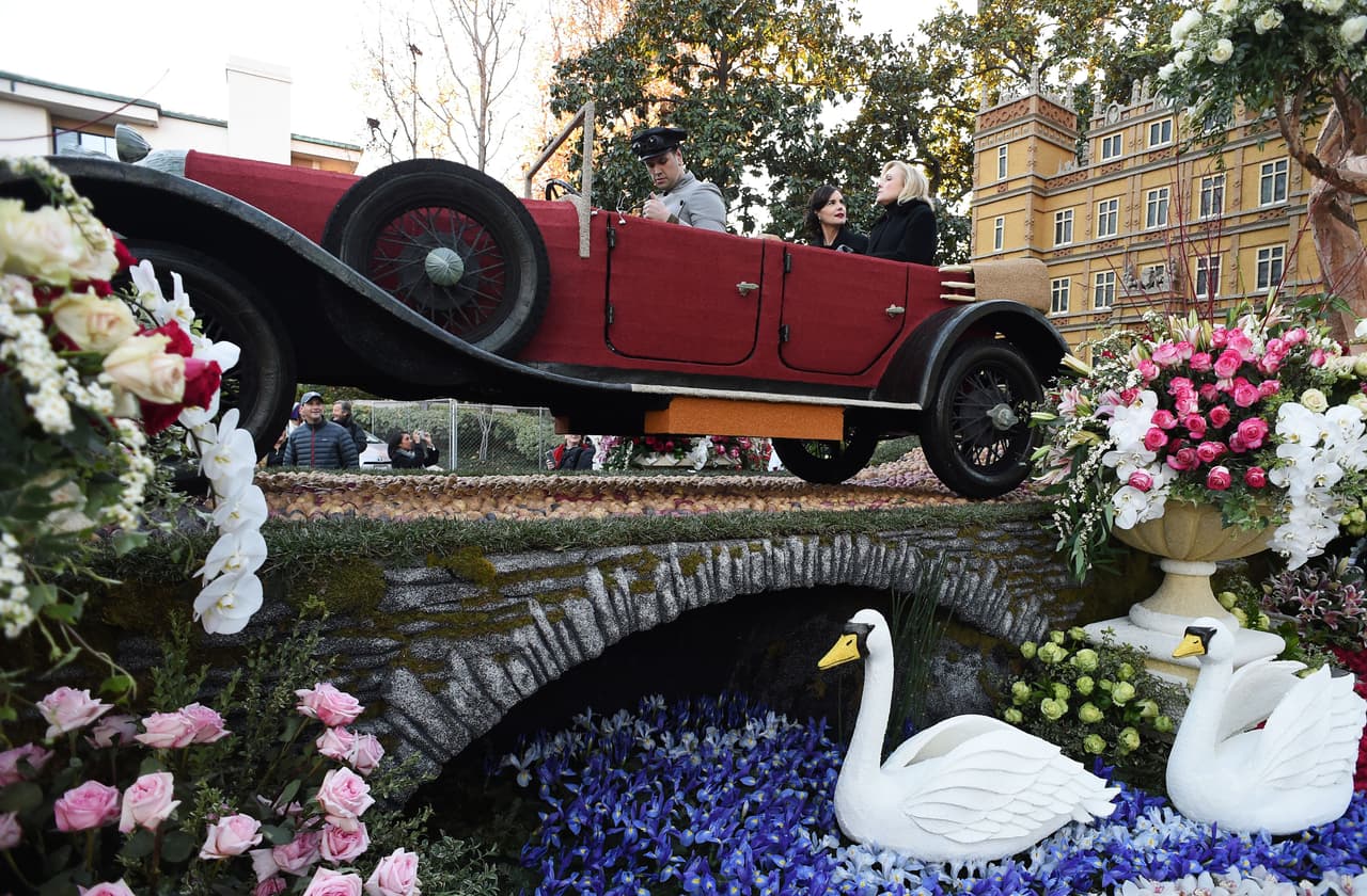 Miles de personas disfrutaron de este tradicional desfile lleno de música y color