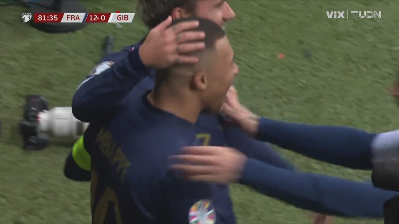 ¡Golazo de Mbappé para la docena!