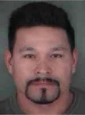 <h3 class="cms-H3-H3">Arnulfo Beltrán Barboza</h3>
<br>
<br>Este mexicano de entre 52 y 53 años es acusado por su presunta participación en la muerte a tiros de un amigo de su familia el pasado 25 de junio de 2004 en Springfield, Oregón. 
<br>
<br>Casi un año después, el 14 de julio de 2004, el Tribunal de Distrito de los Estados Unidos, Distrito de Oregón emitió una orden de detención federal en la que se le acusaba de fuga ilegal para evitar el enjuiciamiento.