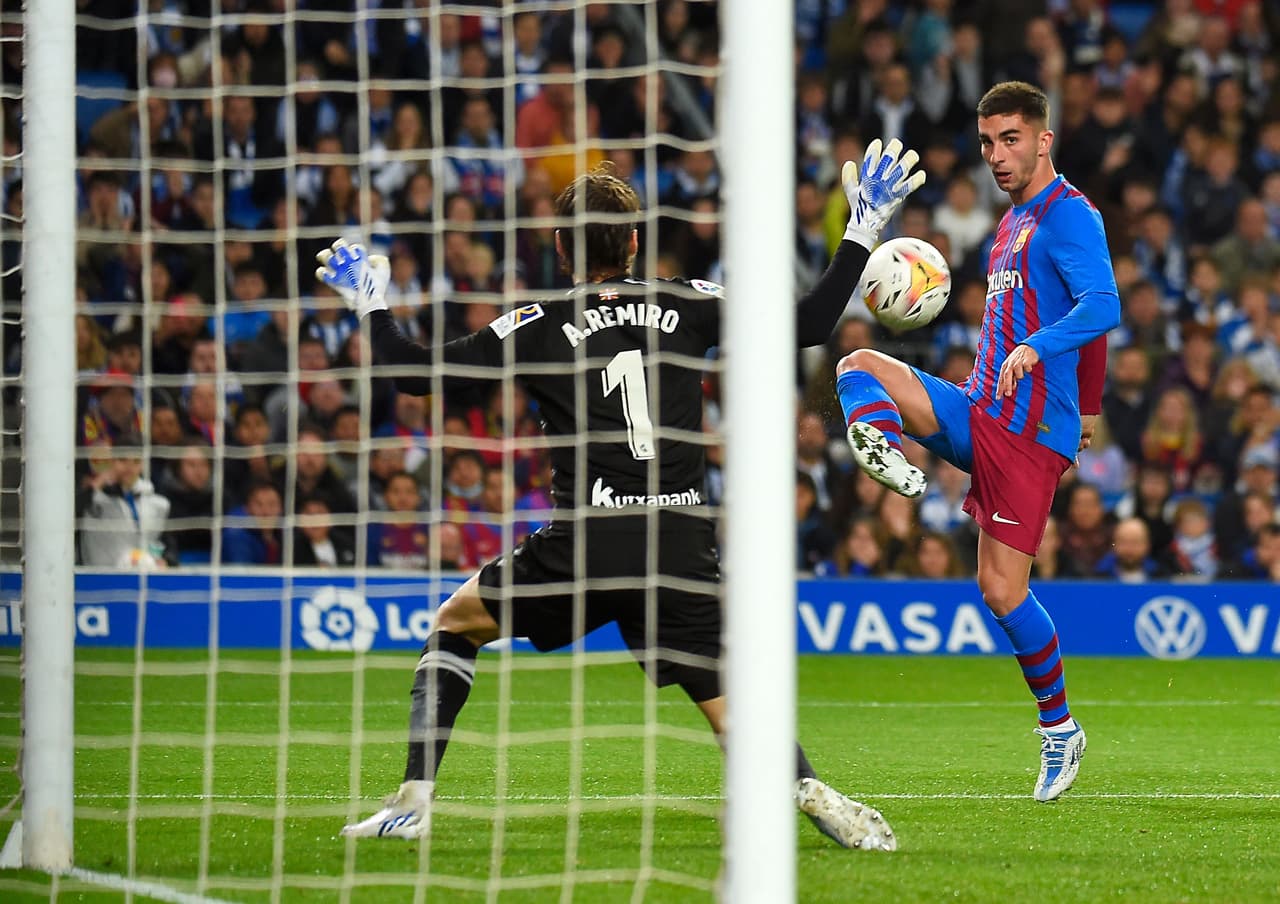 Barcelona sigue en la lucha por LaLiga de España con triunfo de 0-1 de visitante ante la Real Sociedad en Anoeta gracias al gol de Pierre-Emerick Aubameyang.