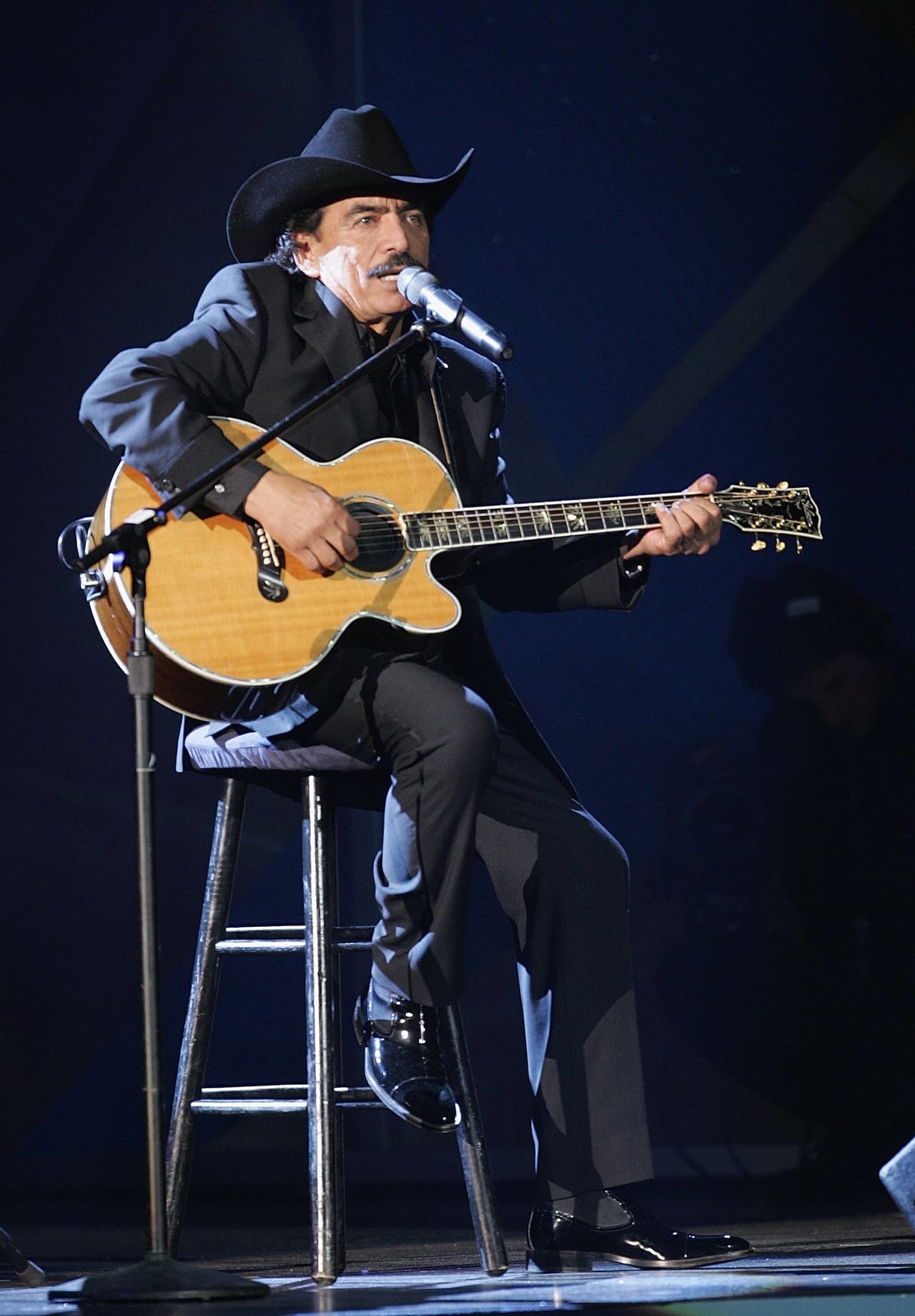 <b>Joan Sebastian</b>, 'El rey del Jaripeo', quien falleció en julio del 2015, es uno de los cantautores mexicanos más populares y queridos por el público. Dos de sus hijos se han sumado a la historia de éxitos de la familia.