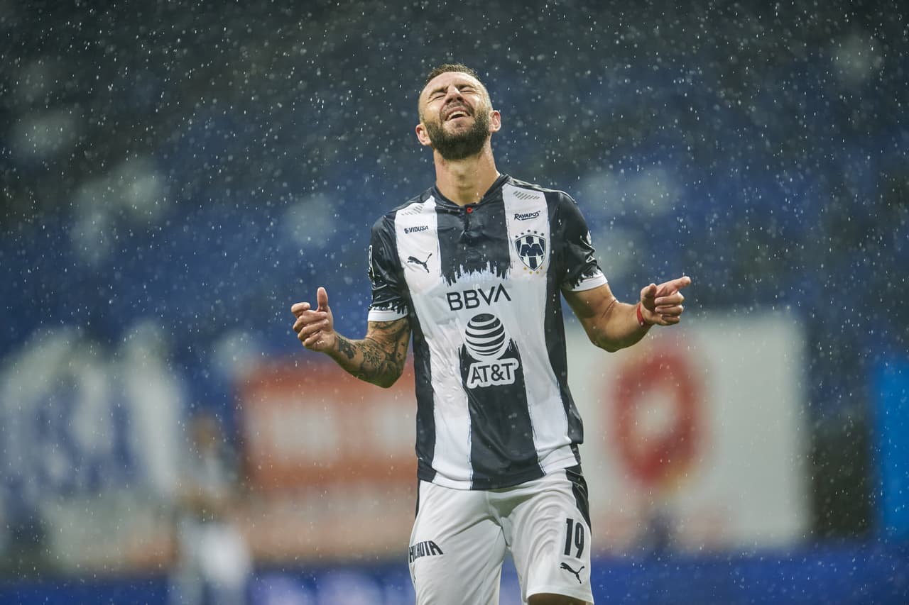 Layún sobre Tecatito: "Es un crack y su nivel es para Sevilla"