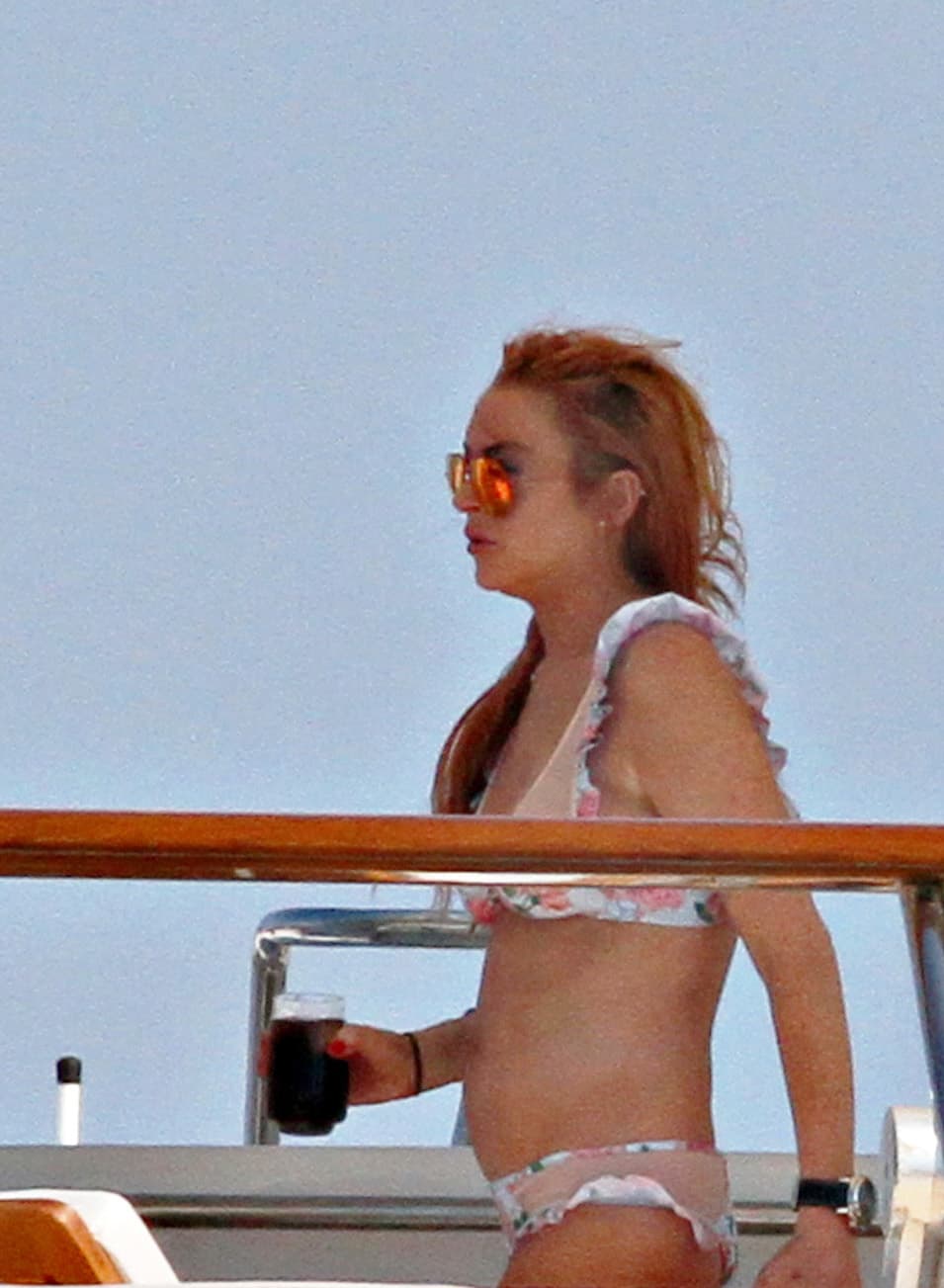 Lindsay Lohan está de vacaciones tras romper con su pareja.