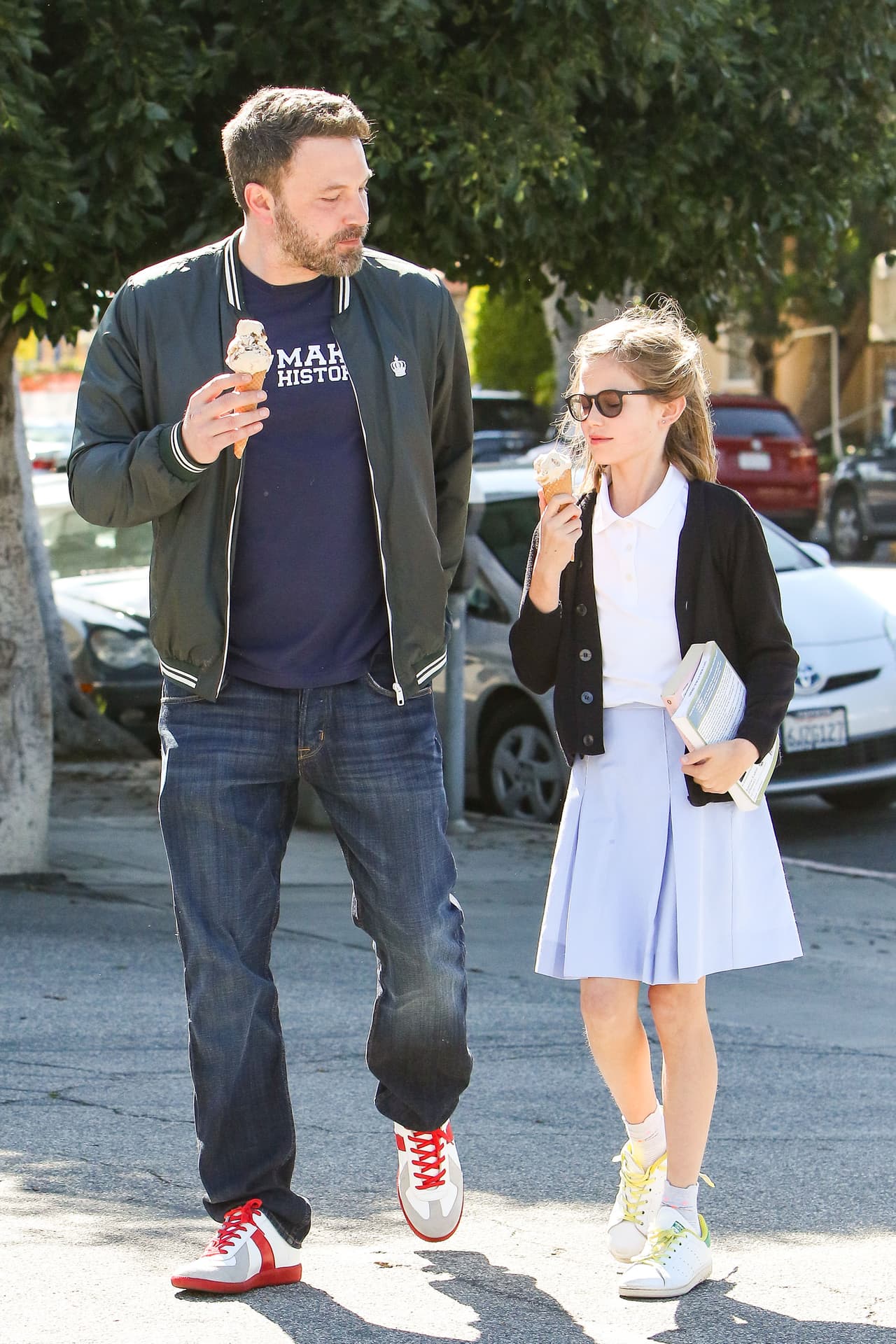 La jovencita y sus hermanos crecieron en el centro de la atención de Hollywood, sin embargo, eso no ha impedido que convivan públicamente con sus padres famosos.