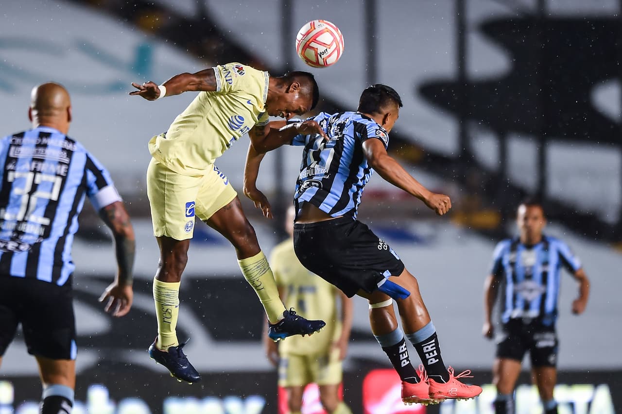 Gracias al solitario gol de Emilio Lara, el América llegó a cinco triunfos consecutivos en el Apertura 2022 y ya es tercer lugar general, mientras que Gallos Blancos no termina por recuperarse en una campaña para el olvido.